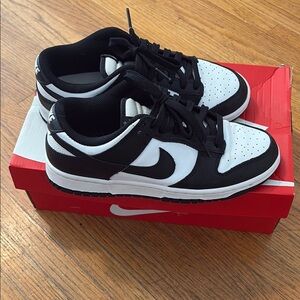 Nike pandas